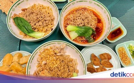 5 Resto Bakmi Kekinian yang Menunya Sedap, Ada Bakmi Bebek hingga Mala