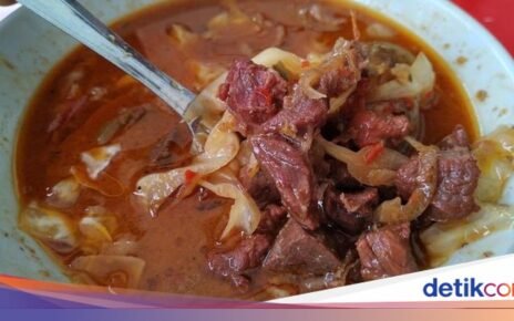 Cuaca Dingin Enaknya Makan Tongseng, Ini 5 Tempat yang Terkenal Nikmat