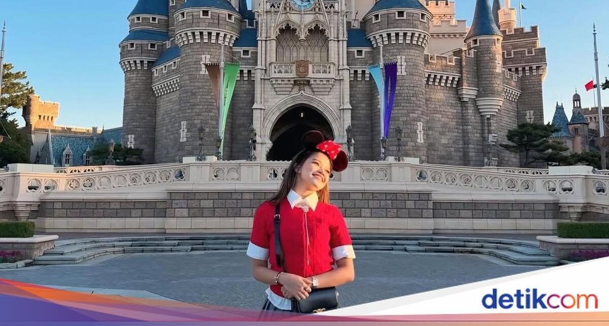 Ummi Quary Liburan ke Jepang, Kulineran di Ginza hingga Disneyland